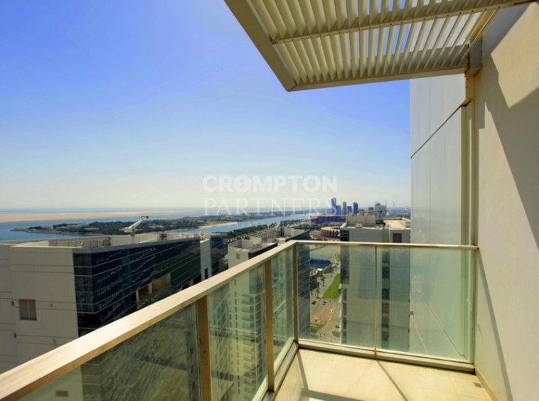 Dazzling Apartment | Balcony | Great Facilities