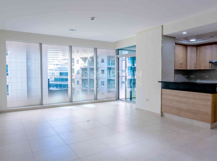 Fully Fitted Kitchen | Big Layout | Balcony