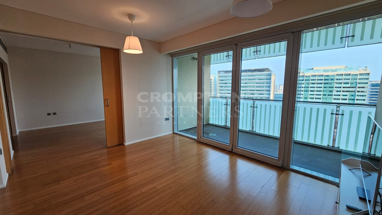 Canal View | Beach Access | Balcony | Vacant