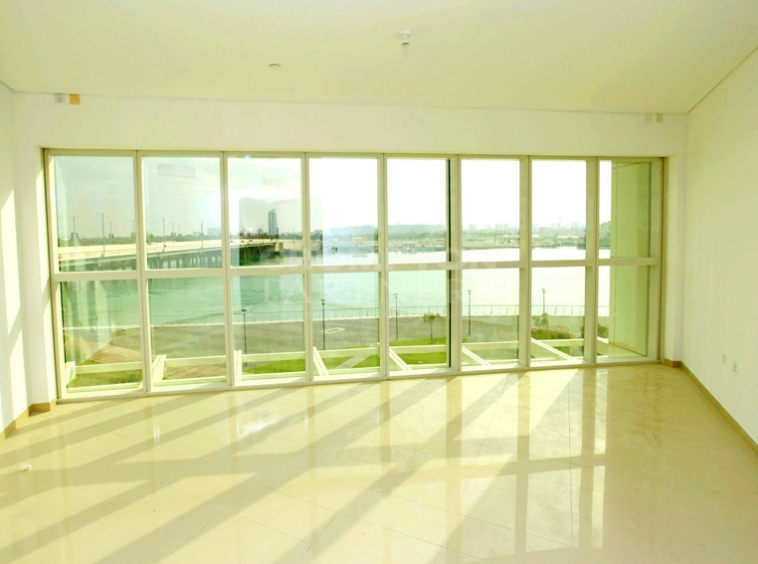 Spacious Apt |  Canal Facing | Next to Reem Mall