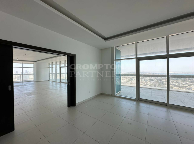 High Floor | Panoramic Sea View and City View