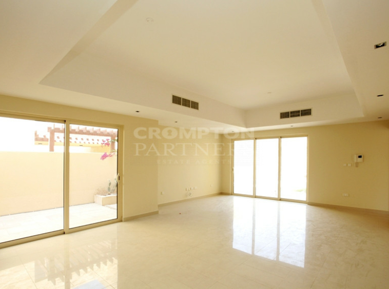 4 Payments | Private Pool | Corner Unit | Vacant