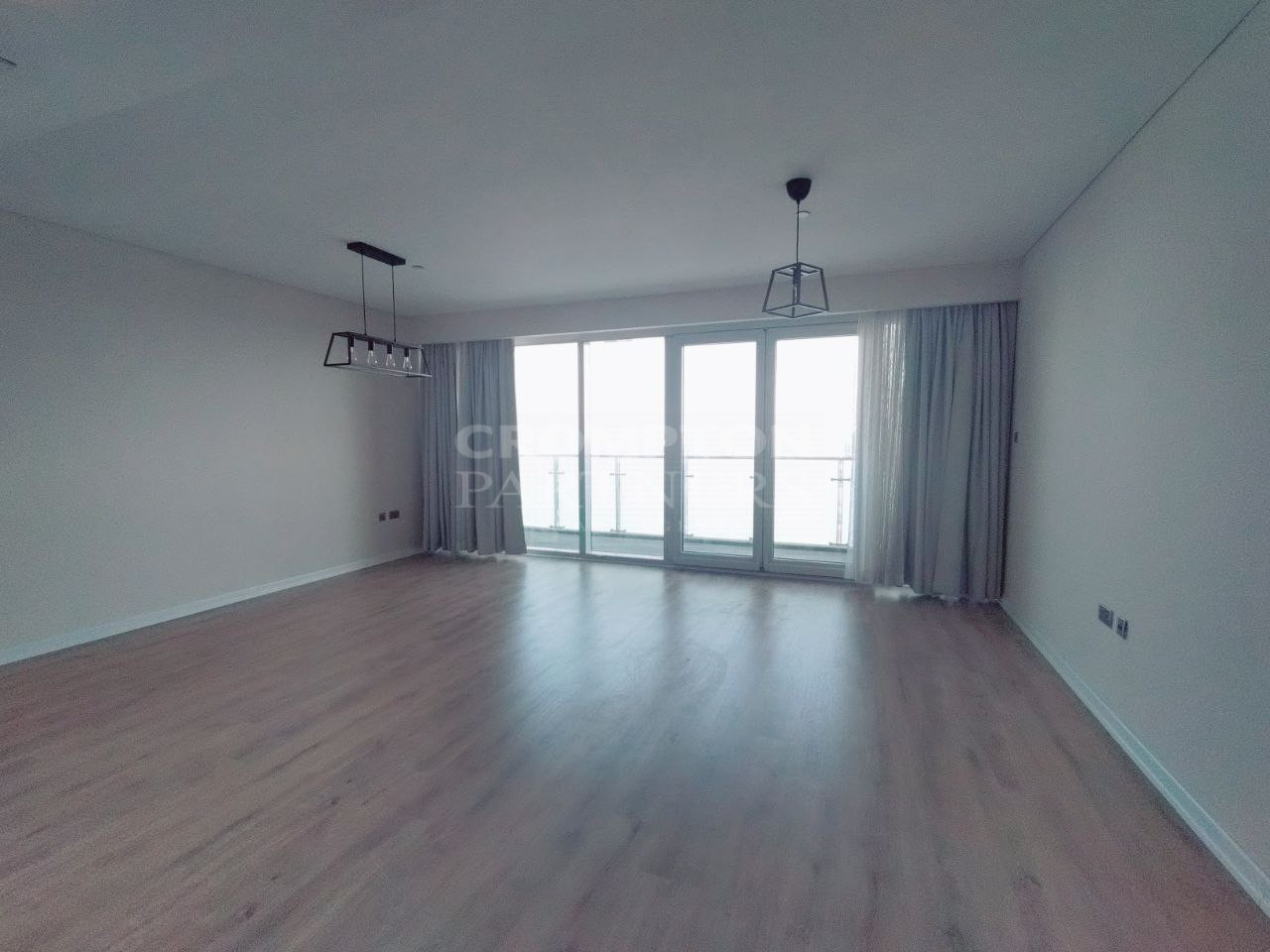 Upcoming 6th Feb | Spacious | Beach Access