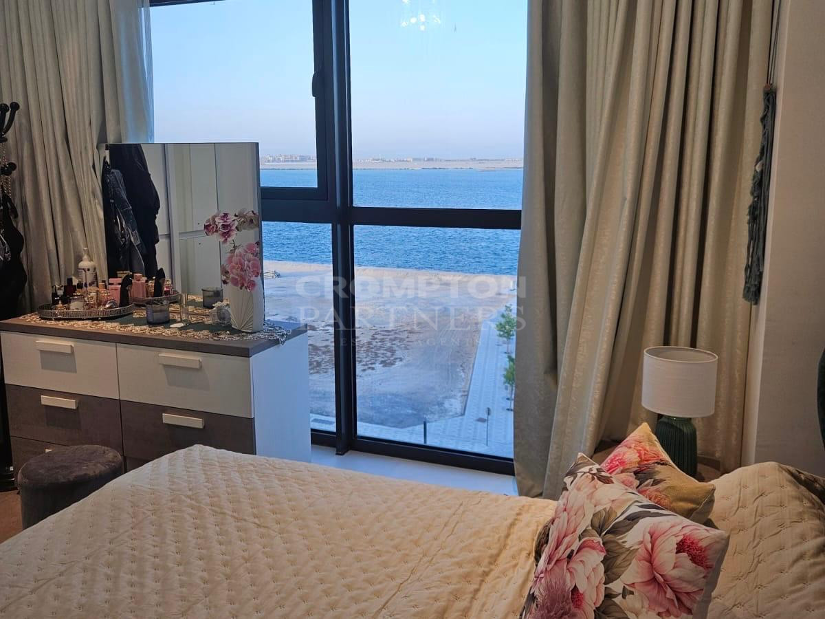 Stunning Apartment |Full Sea View| Perfect Layout