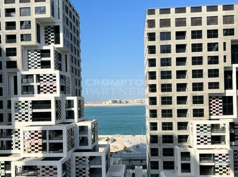 Partial Sea View| Big Terrace| Vacant | Beautiful