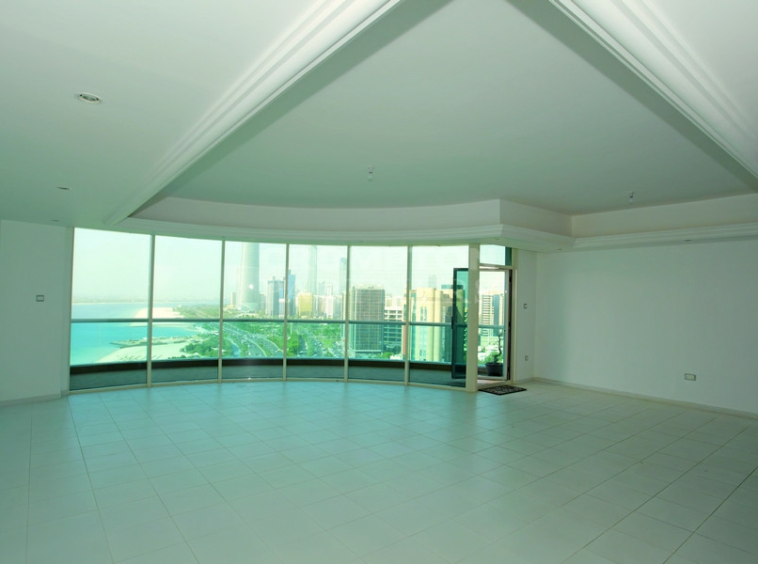 Duplex | Sea View | Spacious | Prime Area